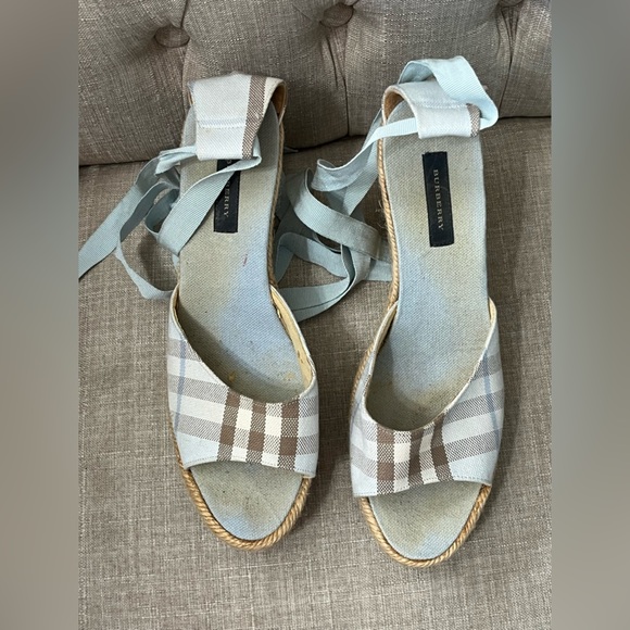 BURBERRY Nova Check Espadrille Wedges - Picture 3 of 9